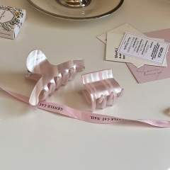 Pink Ice Cream Illusion Sweet Ribbon Acetate Clutch Clip Distributor