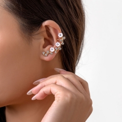 Wholesale Jewelry Personalized Retro Flowers With Diamonds Ear Bone Clip Simple Rhinestone Elf Ear Hangings