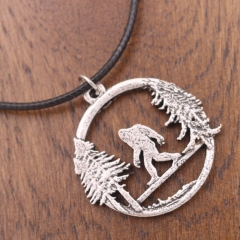 Venta Caliente Bigfoot Hombre Moda árbol Pequeño Colgante Collar Venta Directa De Fábrica