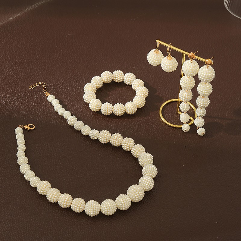 Personalized Simple Earrings Necklace Bracelet Set Suppliers