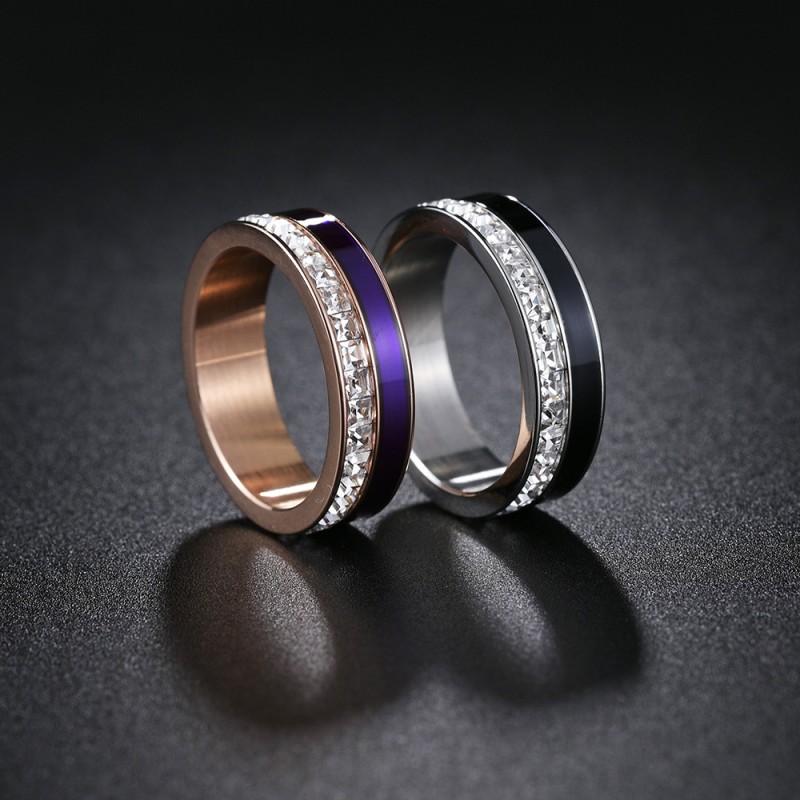 Diamante Cuadrado Con Incrustaciones Goteo De Aceite De Titanio Pareja De Acero 6mm De Ancho Al Vacío Anillo De Galvanoplastia Proveedor