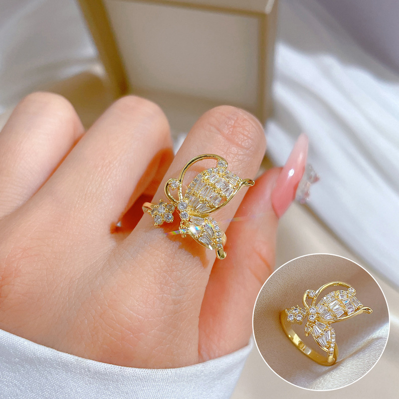 Anillo Chapado En Oro Ajustable Con Apertura De Circón Mariposa Al Por Mayor