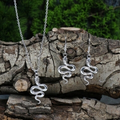 Wholesale Snake Fashion Personality Punk Style Vintage Necklace Earrings Set