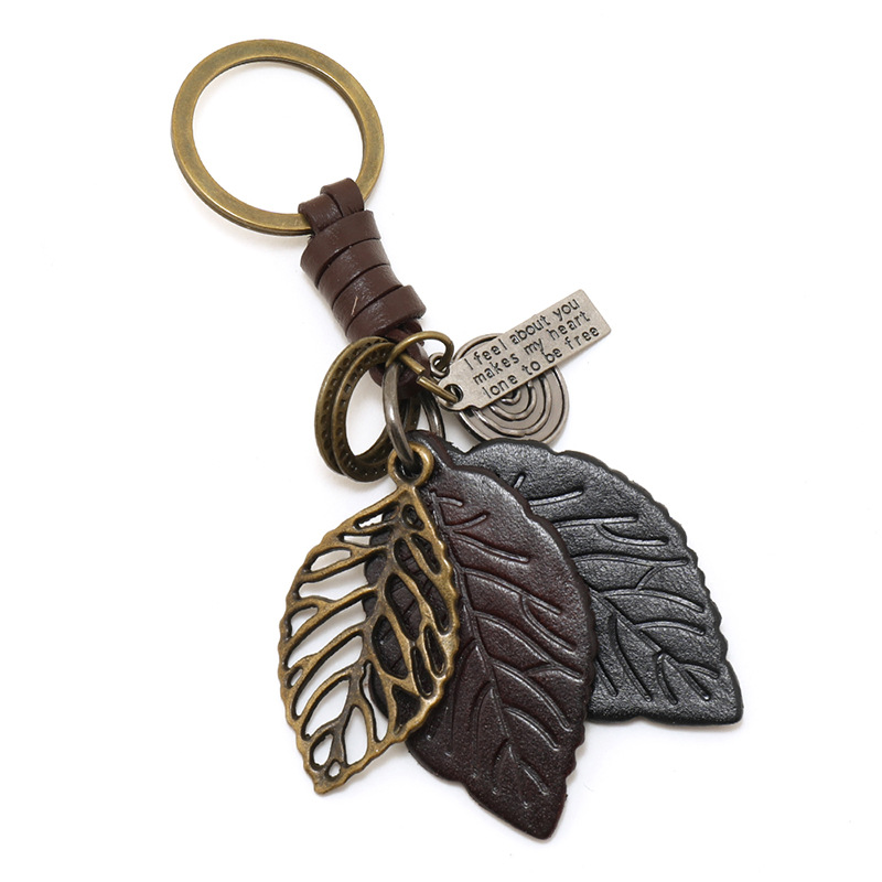 Wholesale Vintage Cowhide Simple Woven Leaves Keychain