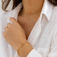 Wholesale Metal Pull Simple Retro Snake Bone Chain Necklace Bracelet