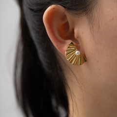 Pendientes De Perlas Con Incrustaciones De Conchas De Acero Inoxidable De Oro 18k Al Por Mayor
