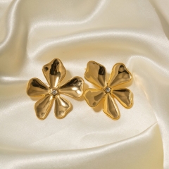 Wholesale Lucky Five Leaf Clover Diamond Stainless Steel Stud Earrings