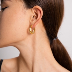 Premium 18K Gold Stainless Steel Inlaid Zircon Chubby Earrings Supplier