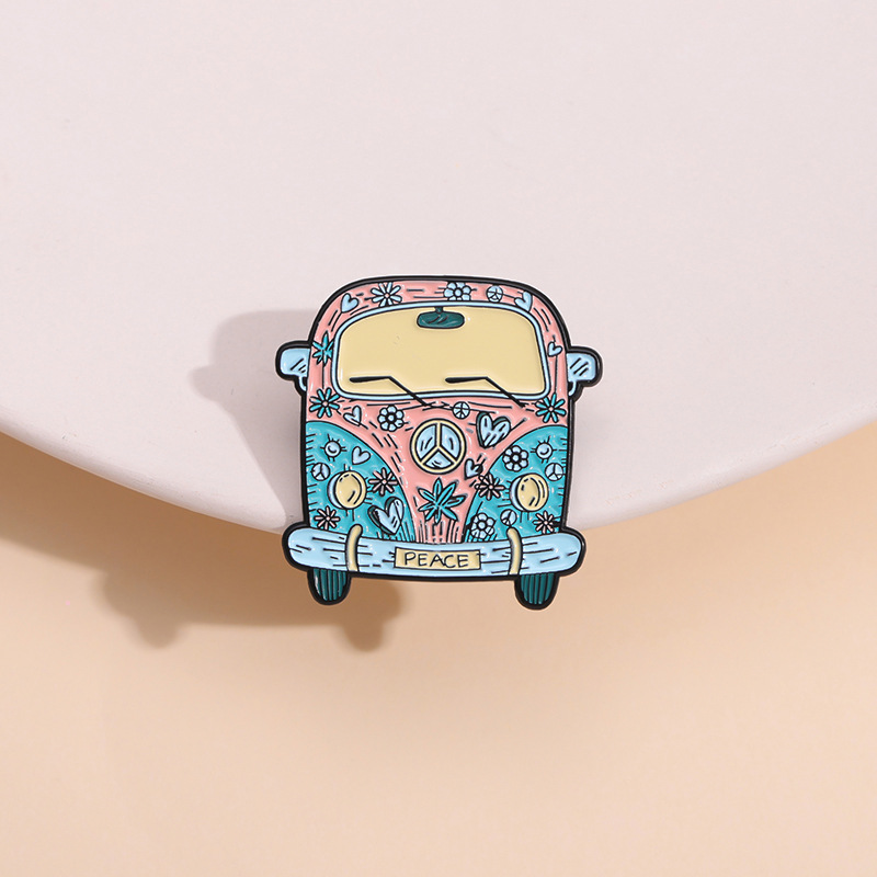 Car Tour Bus Float Brooch Alloy Badge Wholesalers