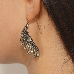 Vintage Angel Wings Earrings Women Carved Texture Alloy Feather Ear Hook Earrings Wholesaler