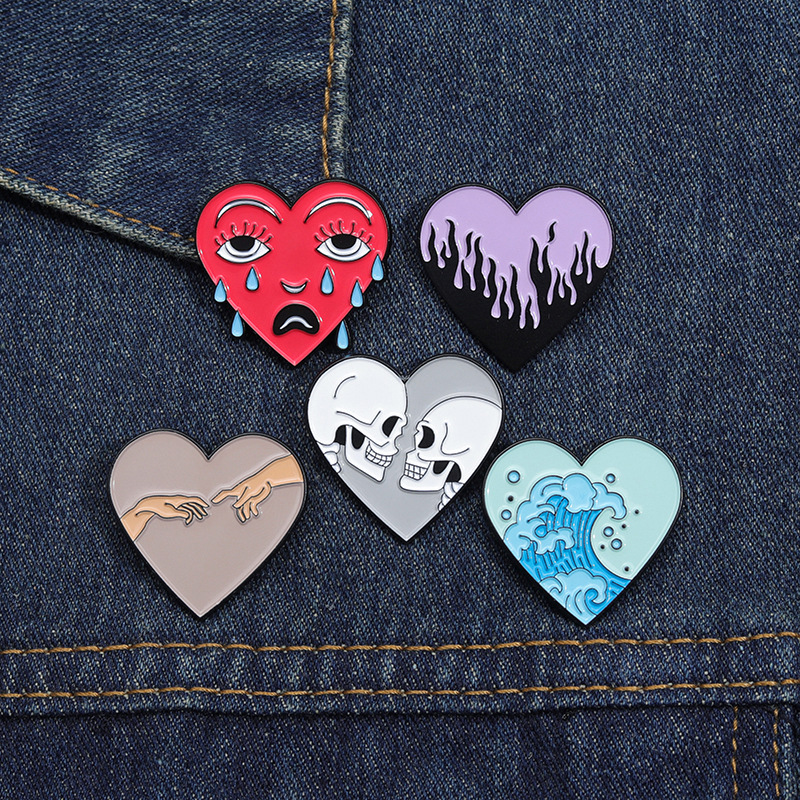 Love Brooch Heart Skull Red Expression Heart Shape Accessories Pin Wholesaler