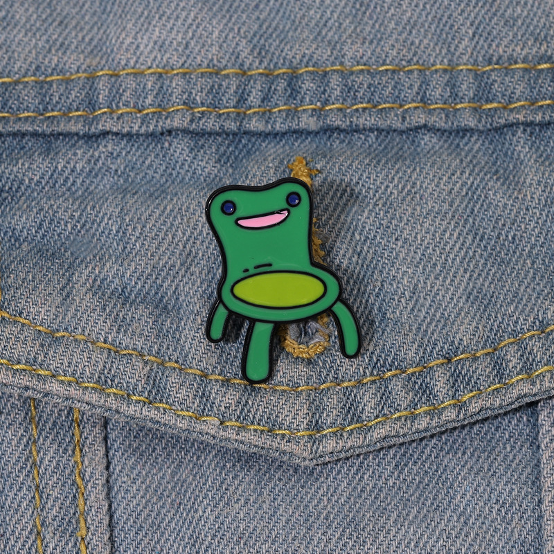 Bonito Broche Para Niños, Forma De Taburete De Rana, Bolso De Personalidad Verde, Accesorios Decorativos De Todo Fósforo, Mayorista De Insignias