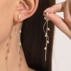 French Style Light Luxury Long Zircon Tassel Earrings Women Rotating Twisted Earrings Wholesaler