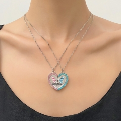 Butterfly Love Friendship Necklace Female Colored Diamond Heart Pendant Clavicle Chain Wholesalers
