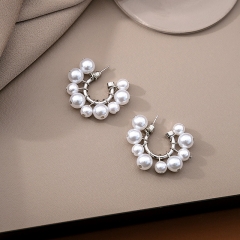 Silver Needle French Retro Pearl Tassel Earrings Geometric Round Earrings Wholesaler
