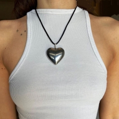 Colgante De Corazón De Vidrio Collar De Cuerda De Cuero Negro Mayorista