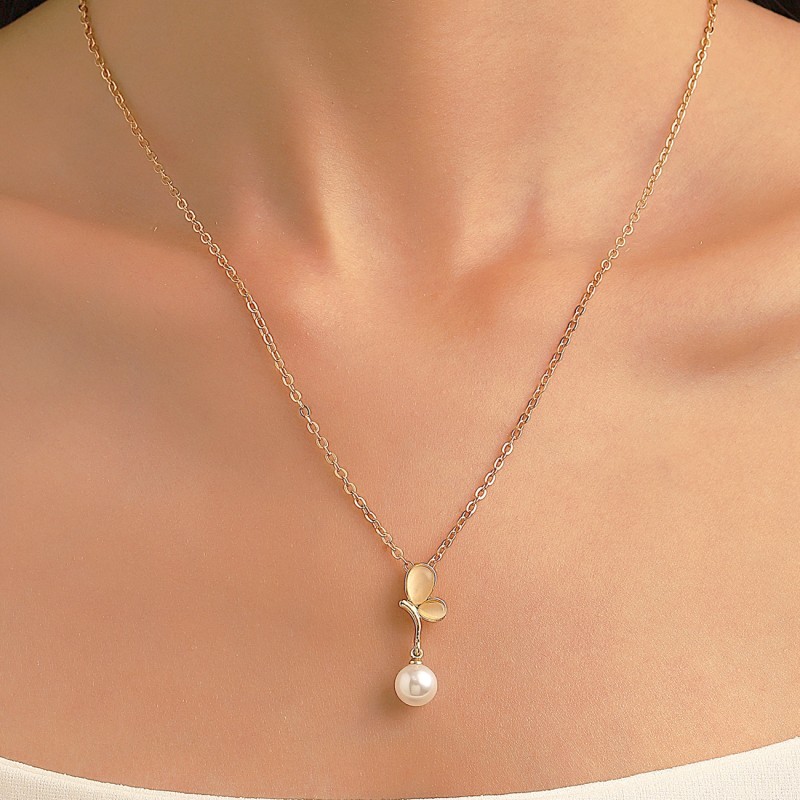 Butterfly Pendant Pearl Necklace Wholesalers