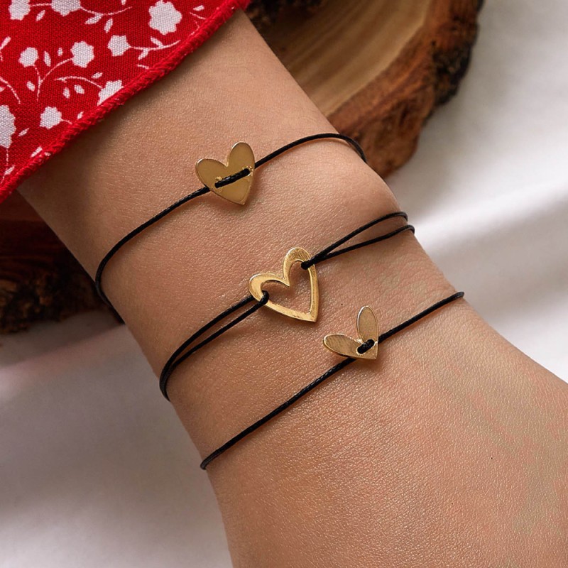 Hollow Heart Bracelet Suit Wholesalers