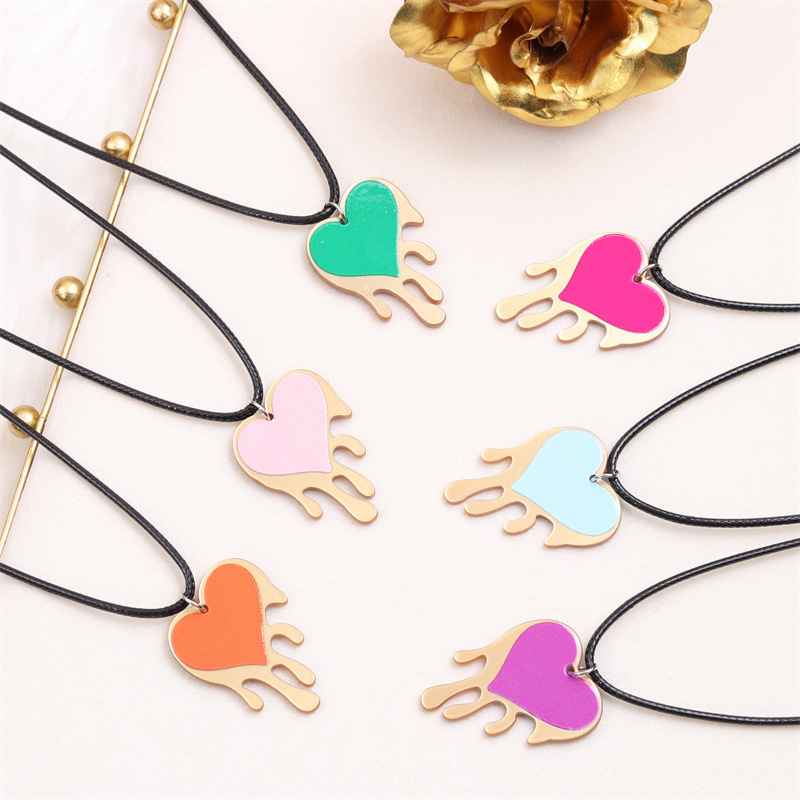 Water Drop Heart Pendant Necklace Wholesalers