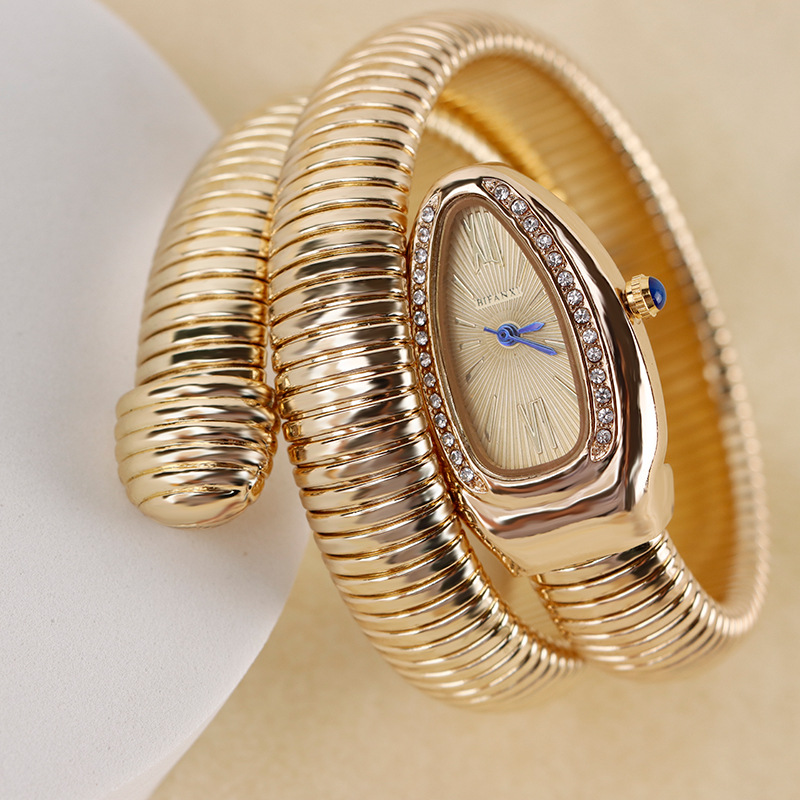 Diamond-encrusted Snake-shaped Bracelet Quartz Watch Wholesalers