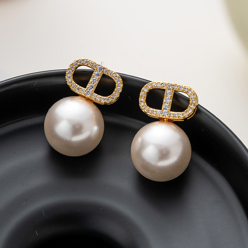 Silver Needle Pearl Earrings Wholesaler