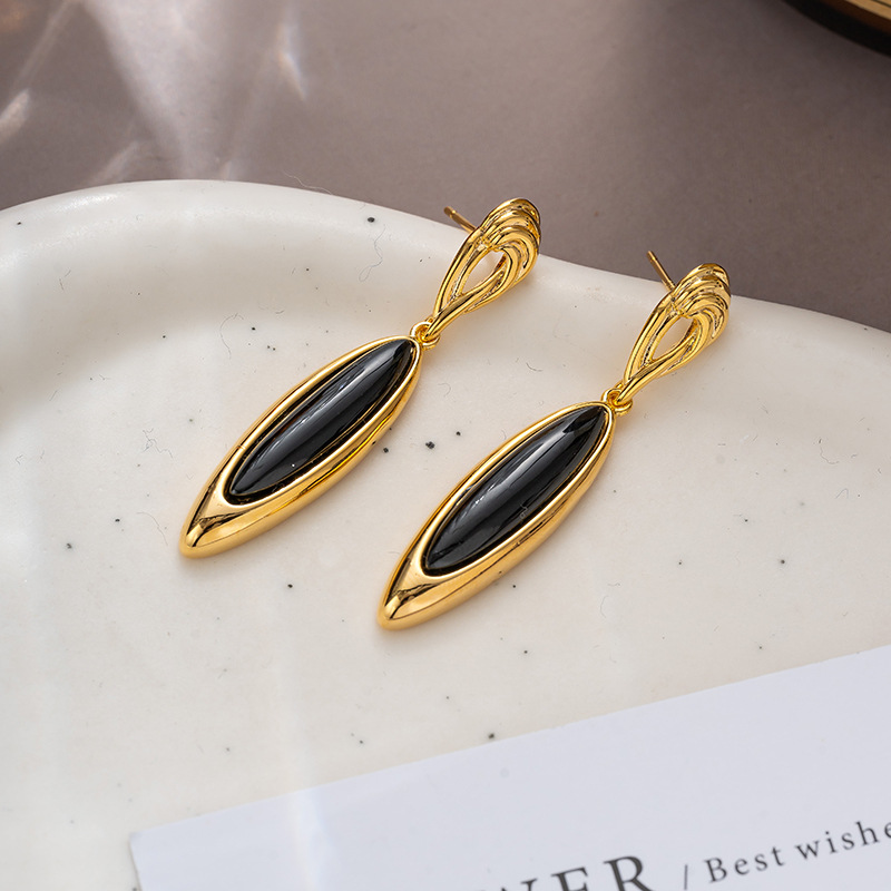 Black Gold Oval Long Earring Wholesalers