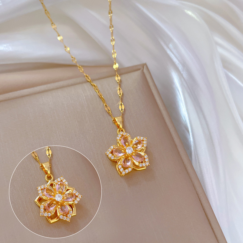 Rotating Five-leaf Flower Full Diamond Necklace Wholesalers