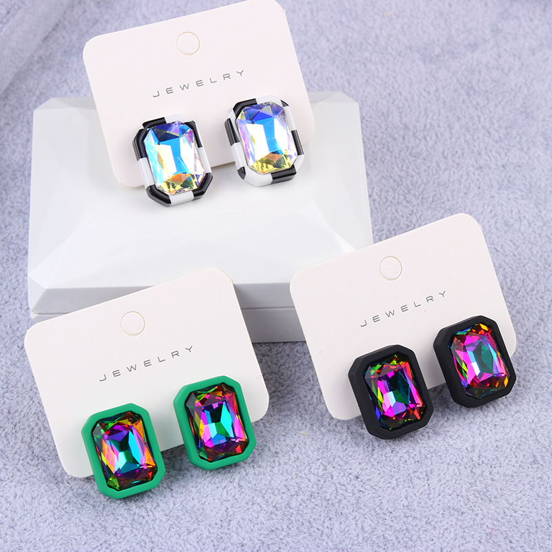 Square Diamond Stud Earrings Wholesalers