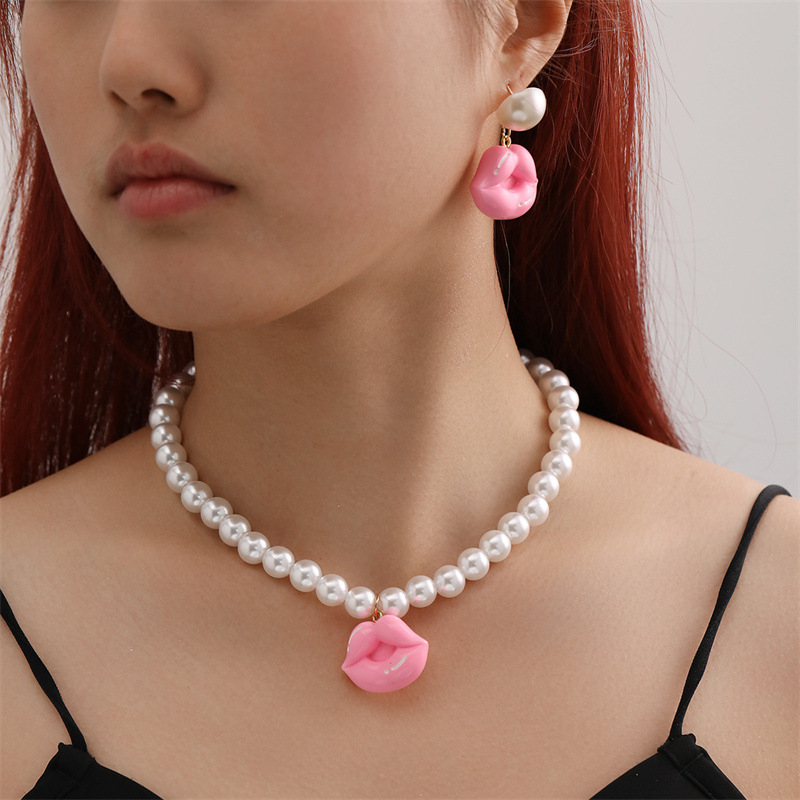 Lips Pearl Necklace Earring Set Wholesalers