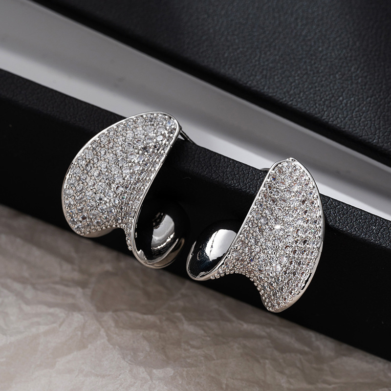 Diamond-encrusted Geometric Stud Earrings Wholesalers