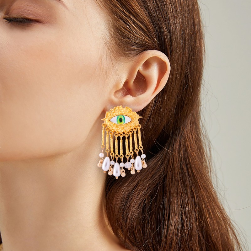 Eye Of Horus Pearl Fringed Earrings Wholesaler