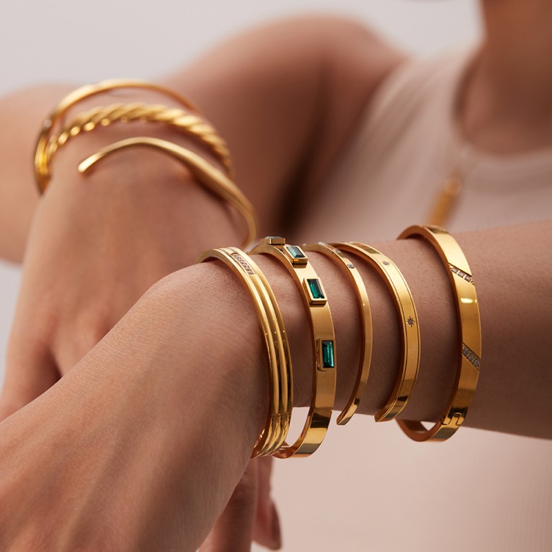 Stainless Steel Zircon Open Bracelet Bracelet Wholesalers