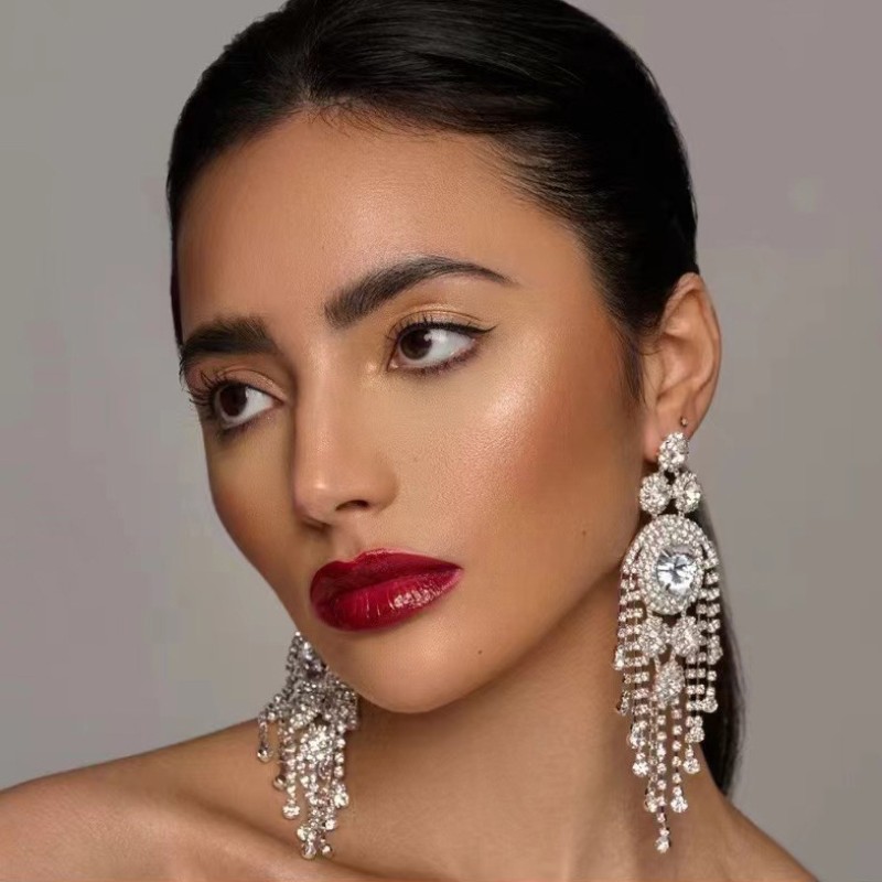 Mayorista De Pendientes De Cadena De Garra Con Flecos Florales De Diamantes