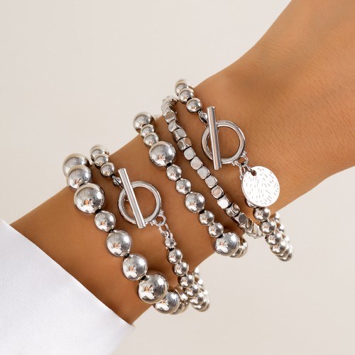 01 White K