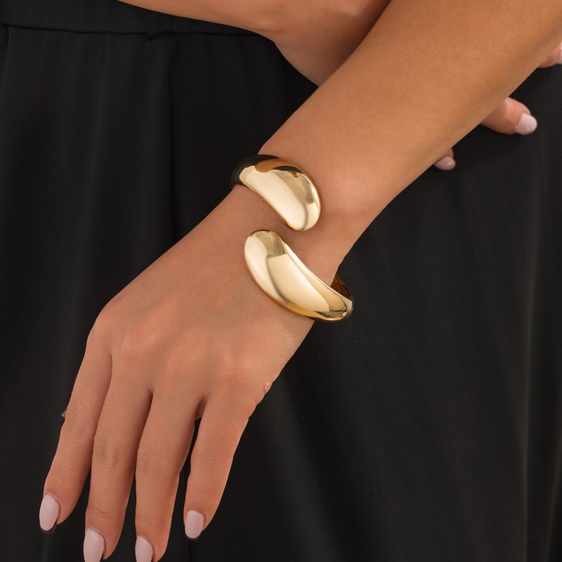 Irregular Smooth Bracelet Wholesalers