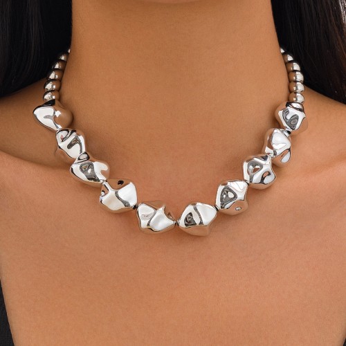 01 White K