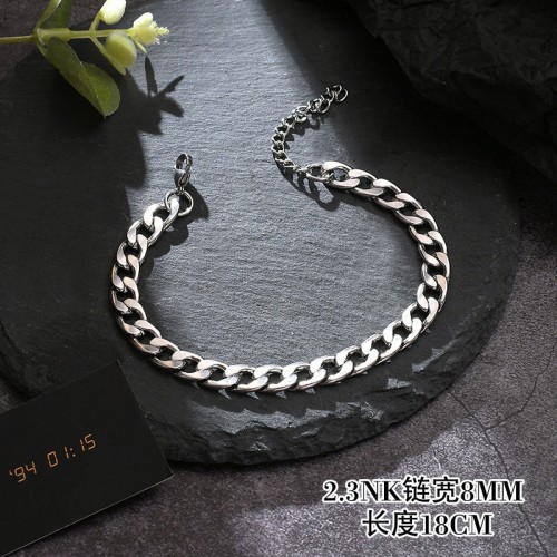 Silver Length: 18cm