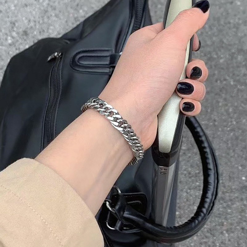 No Fading Flat Twist Bracelet Wholesalers