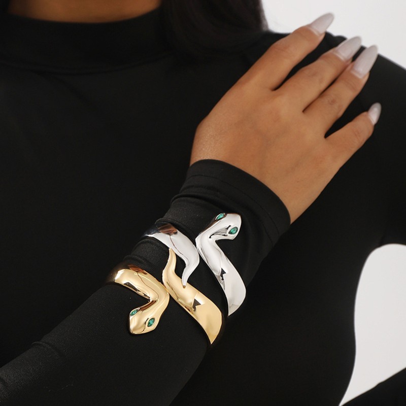 Snake-shaped Smooth Opening Bracelet Wholesaler