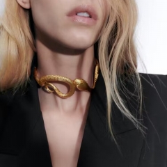 Collar De Serpiente Tridimensional Mayorista
