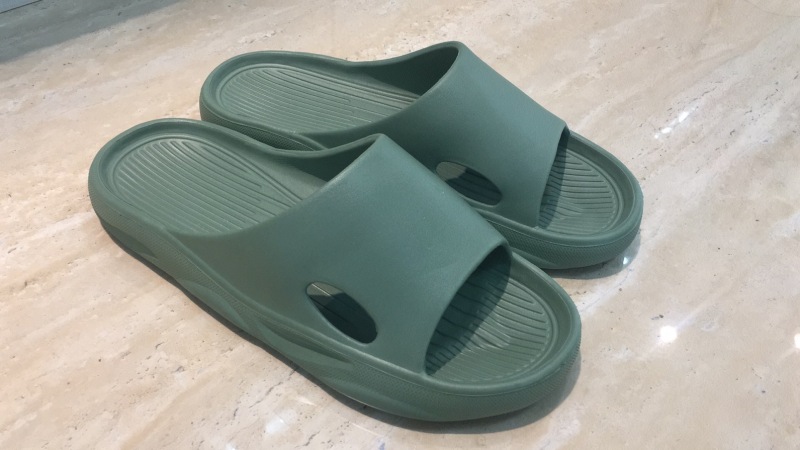 New style soft women men slippers