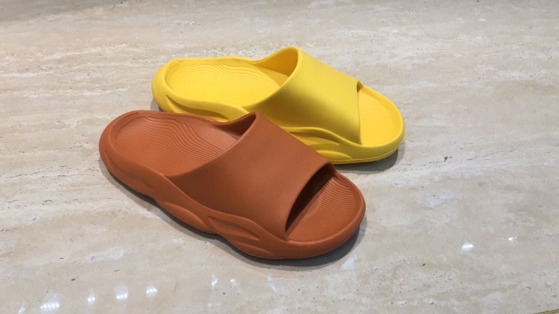 New style soft women men slippers