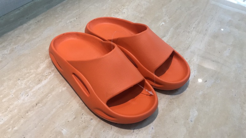 New style soft women men slippers