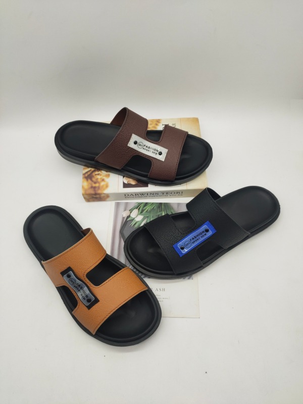 Customized PU,PVC men slippers