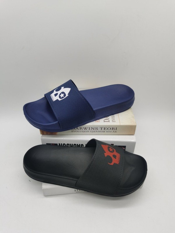 Customized PU men slippers