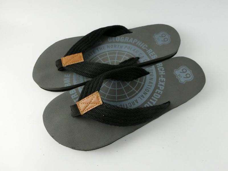New design men flip flop