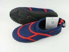 Basic design adult aqua shoes
