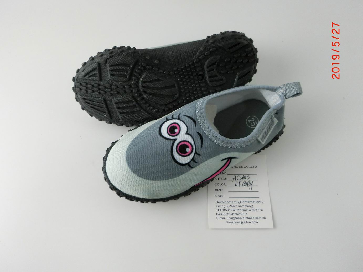 Lovely cute children aqua shoes