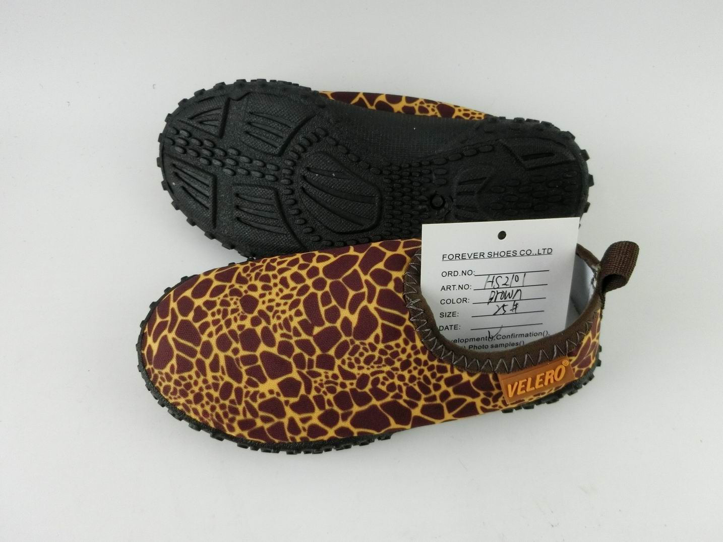 Printing designed aqua shoes