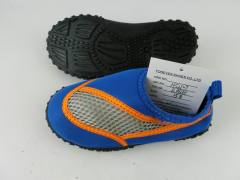 Classic children aqua shoes
